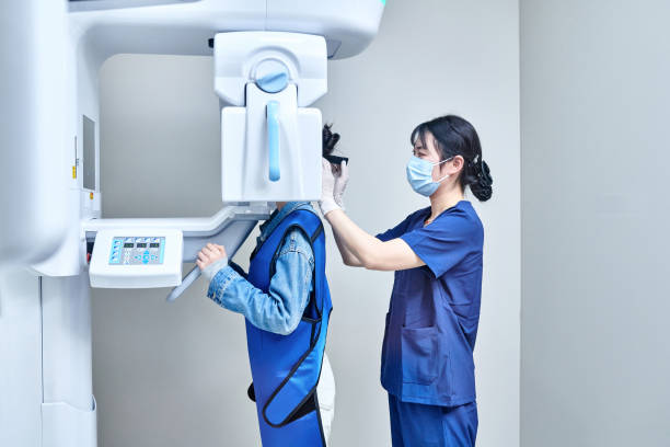 Best Dentist for Tooth Abscess  in Monterey Park, CA